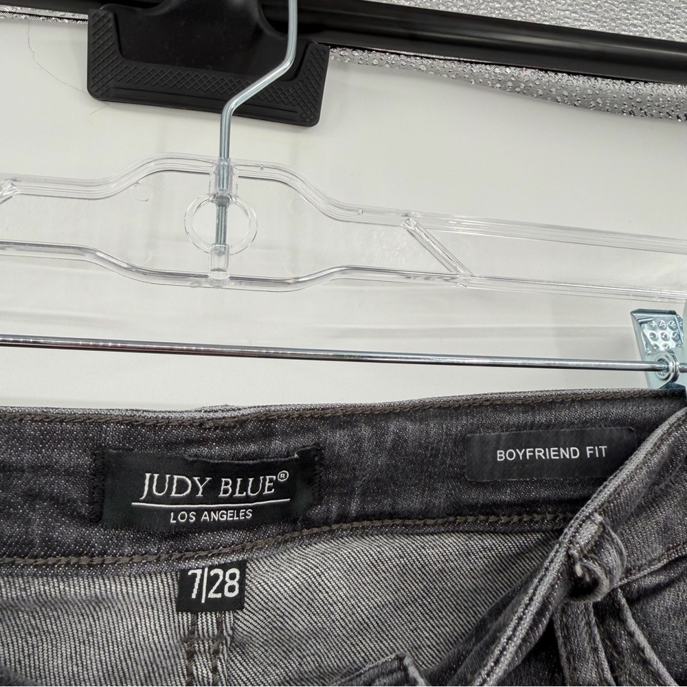 Judy blue boyfriend fit black‎ jeans 7/28 - Picture 3 of 4